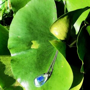 Collier goutte d’eau – Larimar et lapis lazuli – « Communication »