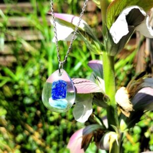 Collier goutte d’eau – Larimar et lapis lazuli – “Communication”