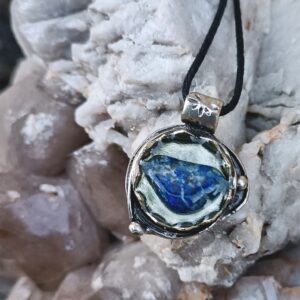 Collier socle argent – lapis-lazuli : « Profondeur »