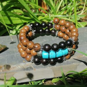 Bracelet Nature en perles de wenge, ébène et turquoise : « Force tranquille »