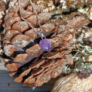 Collier chaine argent massif serpentine et cœur améthyste : « Ouverture »