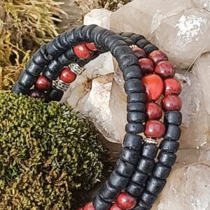 Bracelet coco – santal rouge – graine l’église (bois de condori)