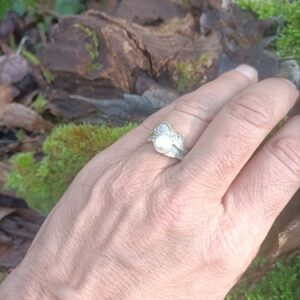 Bague réglable, style feuille d’arbre ciselée, en argent sterling 925 et perle d’eau douce