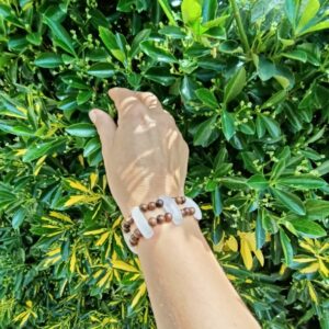 Bracelet en bois de rose – quartz rose (16 cm)