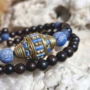 Bracelet double – perles d&rsquo;ébène et lapis lazuli mat