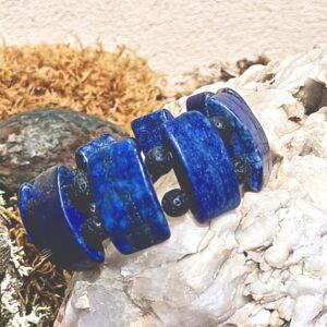 Bracelet en lapis lazuli A et pierre de lave 17cm
