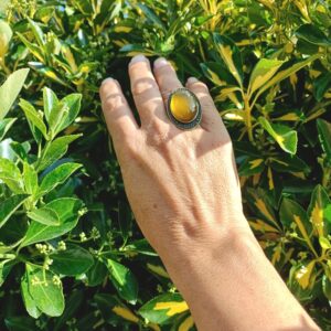 Bague réglable, alliage bronze, calcedoine de mangue AAA+