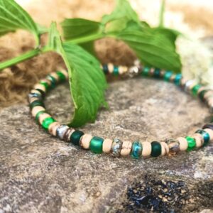 Bracelet un tour, coco poncée et verre de Pragues