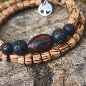 Bracelet double, en bois de cocotier, lave et graine oreille d’éléphant