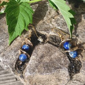 Boucles lapis lazuli – accroches plaqués or sur argent